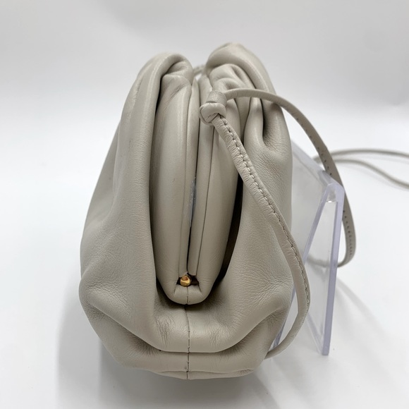 Authe Bottega Veneta White Leather Mini Clutch Preloved Pouch - Picture 15 of 16